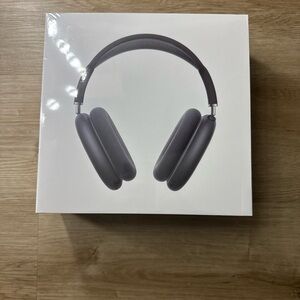 Airpod Max Headphones in Dark Gray